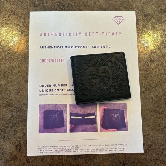 Gucci Handbags - NWOT GUCCI Jumbo GG Leather Men’s Bifold Wallet